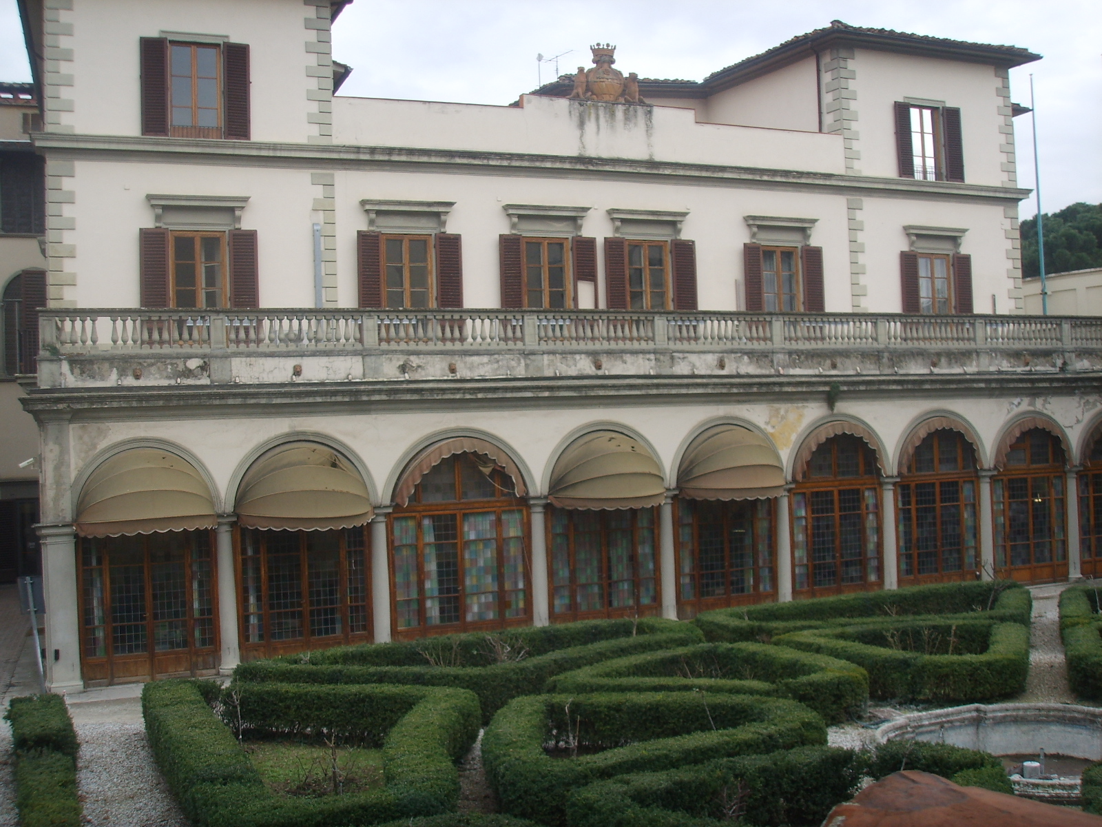 Palazzo 4*