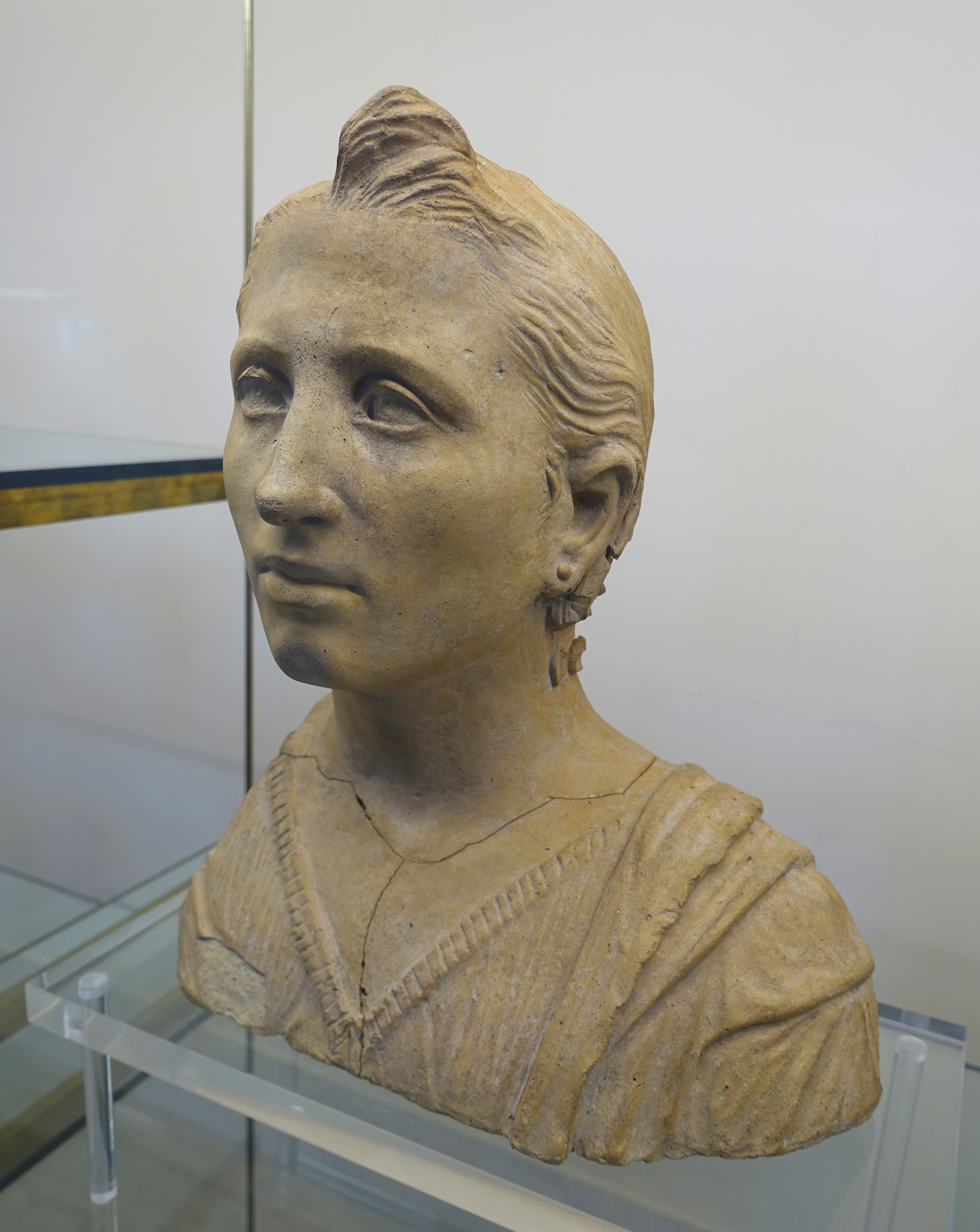 File:Portrait bust of an aged woman with well-defined features, Cerveteri,  3rd century BC, inv. 14107 - Museo Gregoriano Etrusco - Vatican Museums -  DSC01149.jpg - Wikipedia