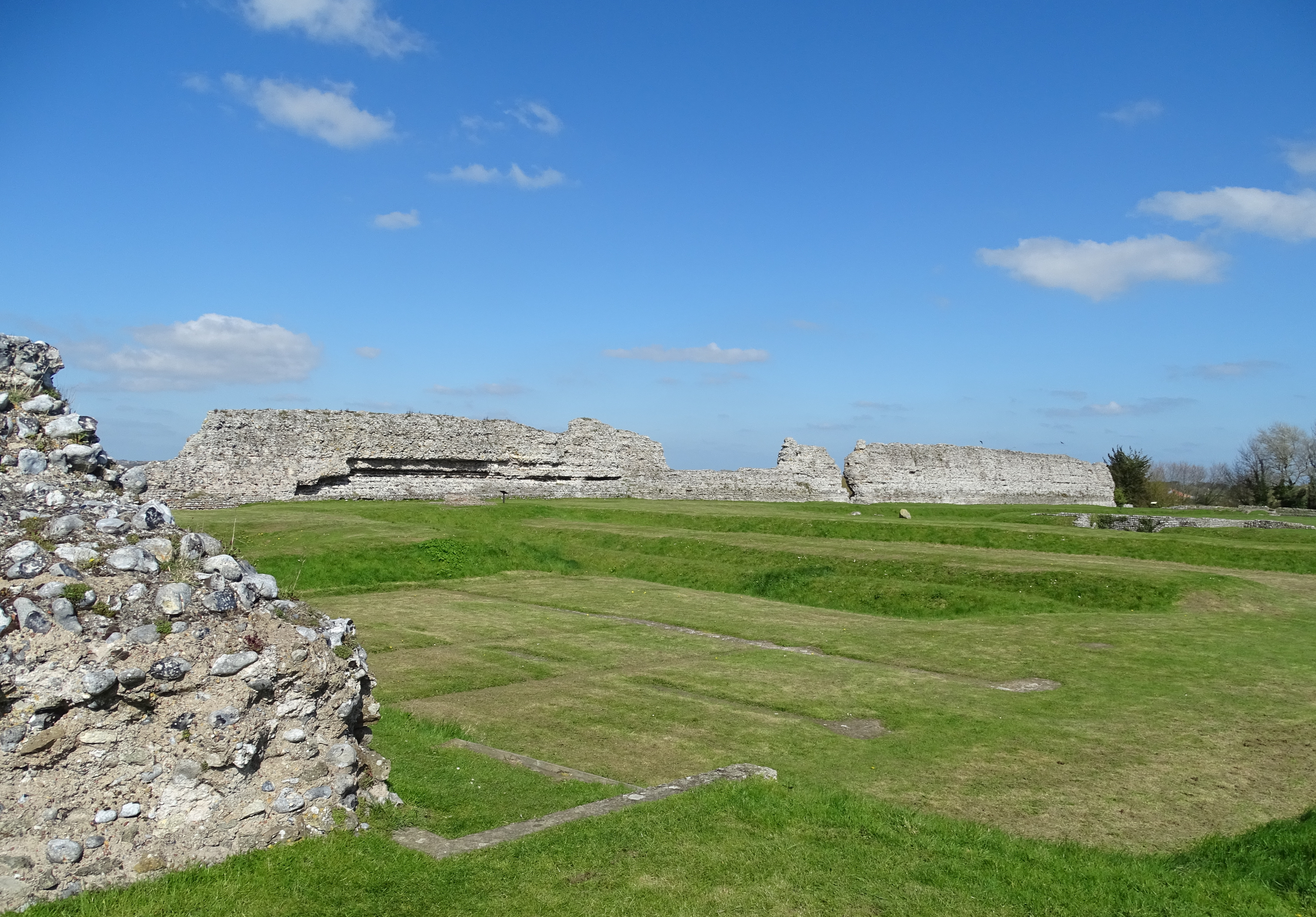 North wall. Старый Сарум Солсбери. Старый Сарум. Ричборо. Интерцисса из Ричборо..