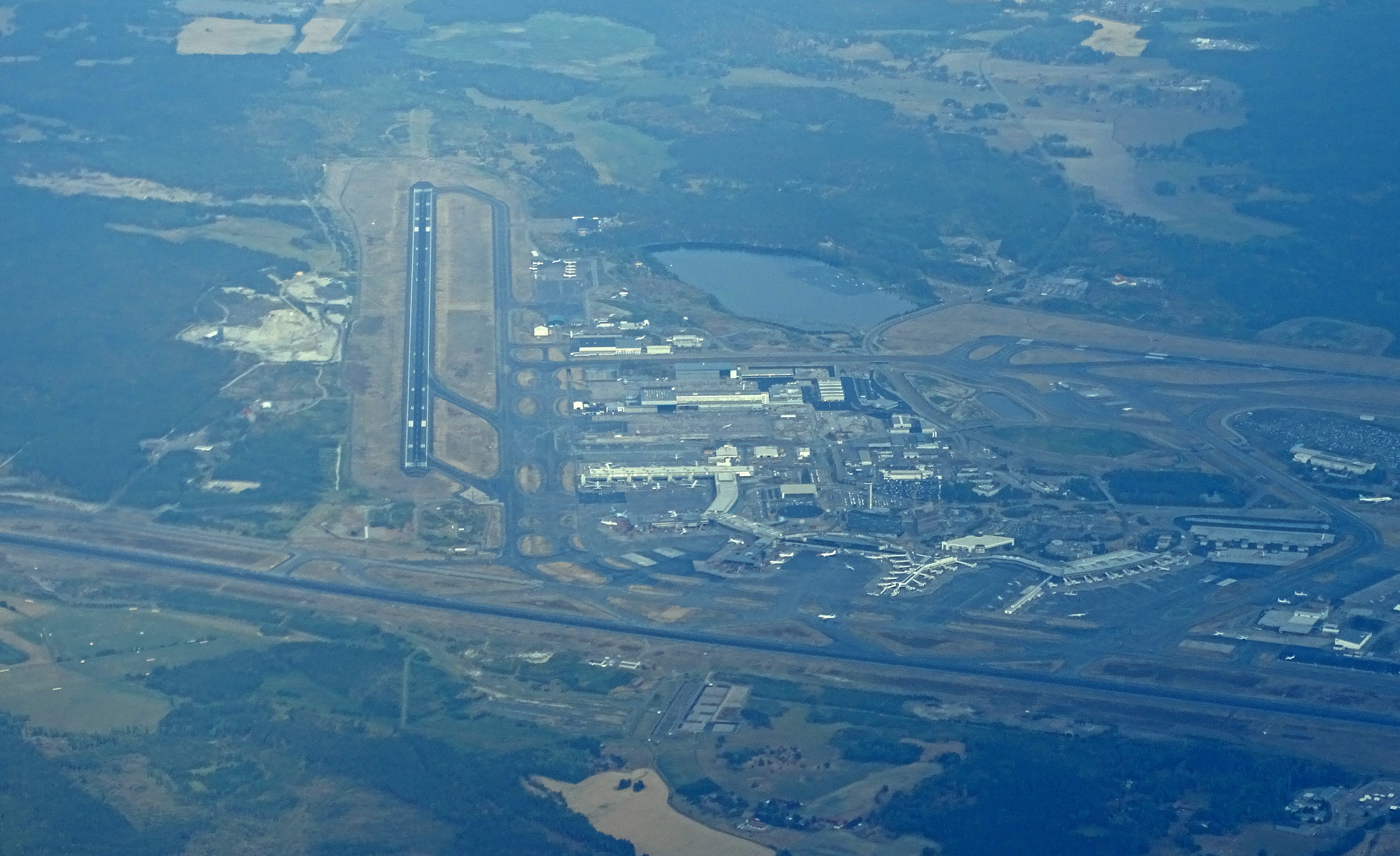 Аэропорт 12 новосибирск. Arlanda Airport Sky City. Arlanda Airport t1. Nightstop Arlanda. Аэропорт 12 ошёна.