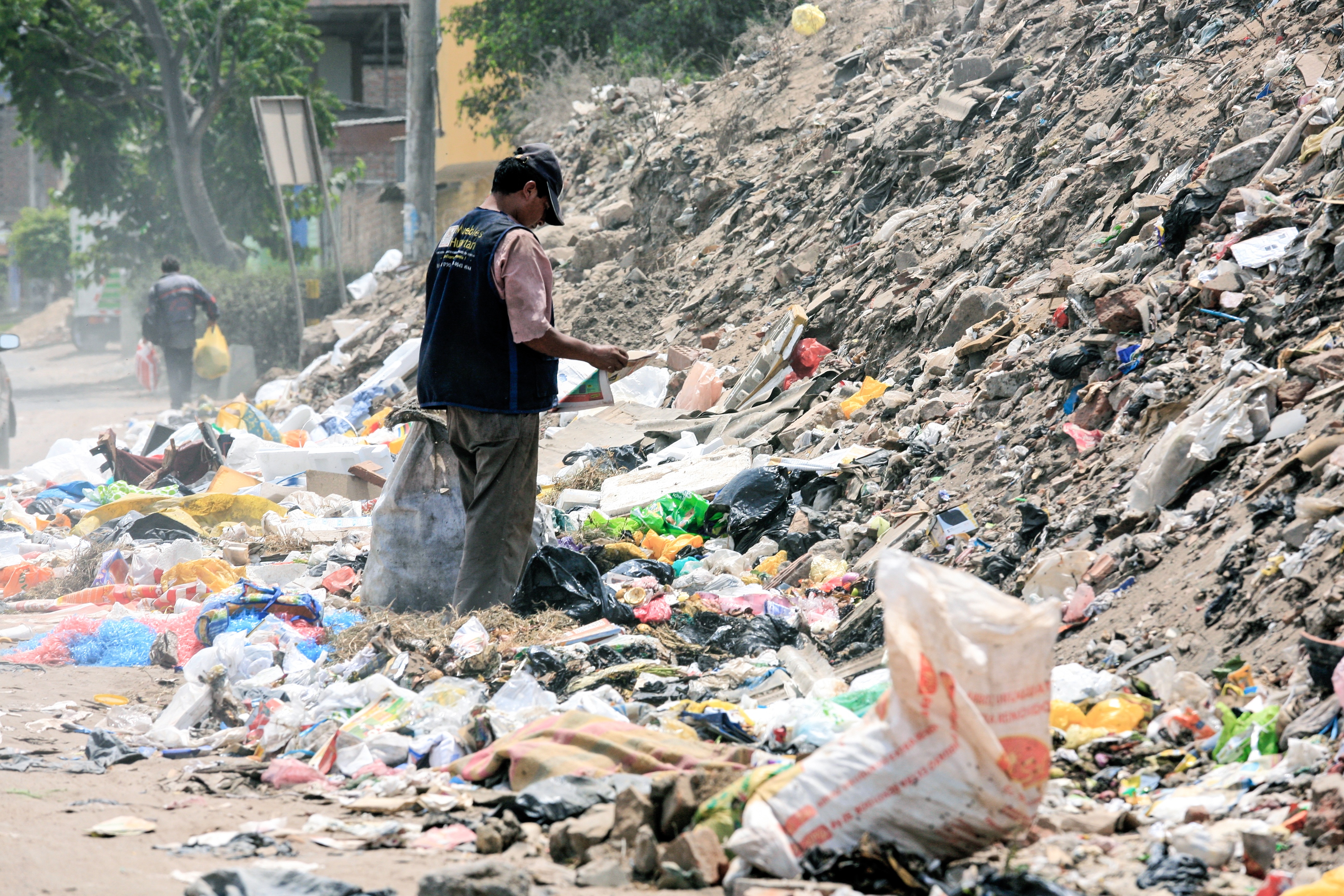 Rains waste. Сумку kirliligi. Dangerous Environmental problems. Waste problem. Waste Management.