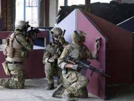 File:Three airsoft players defending an area.jpg