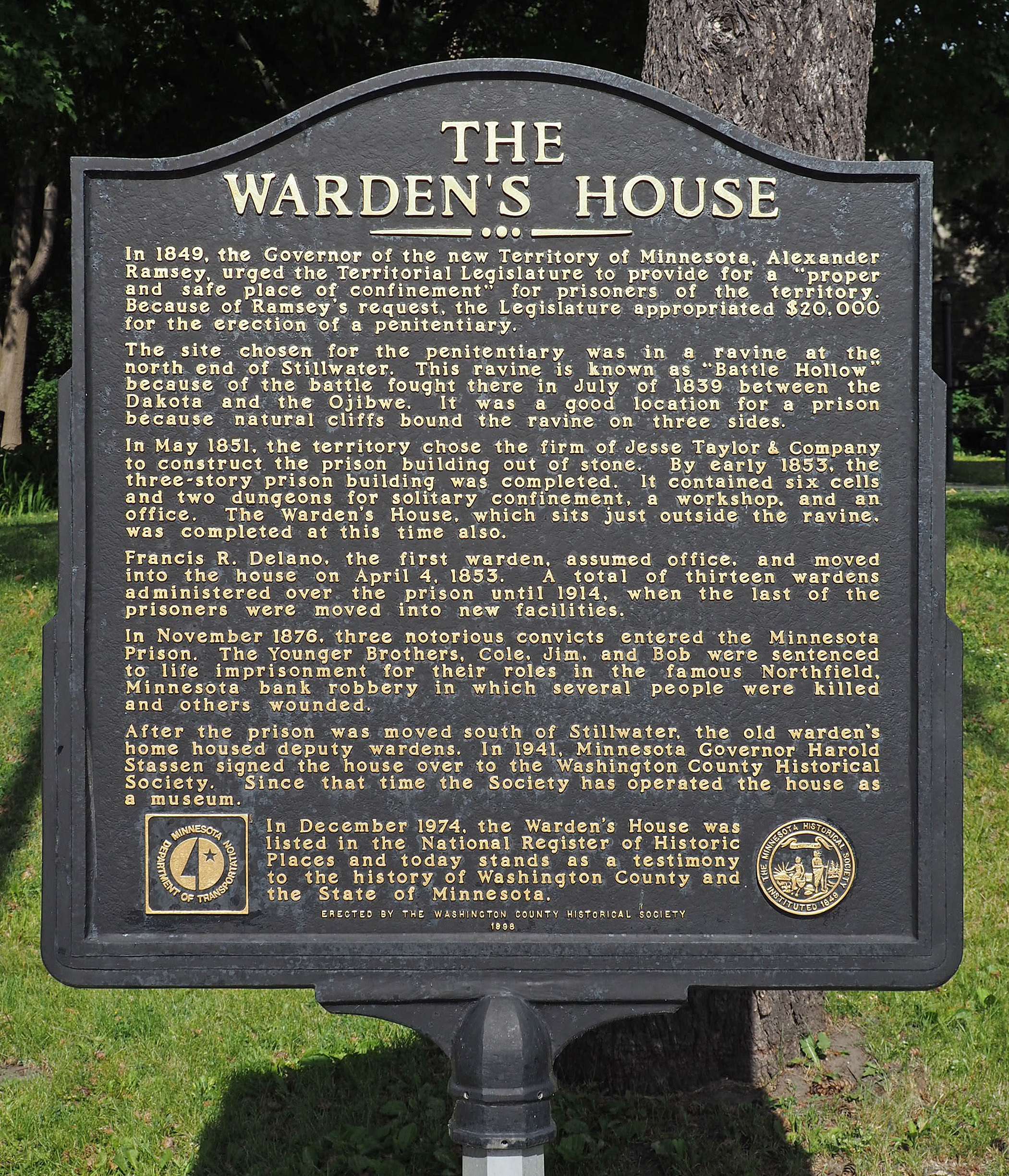 File Warden S House Museum Sign Jpg Wikimedia Commons