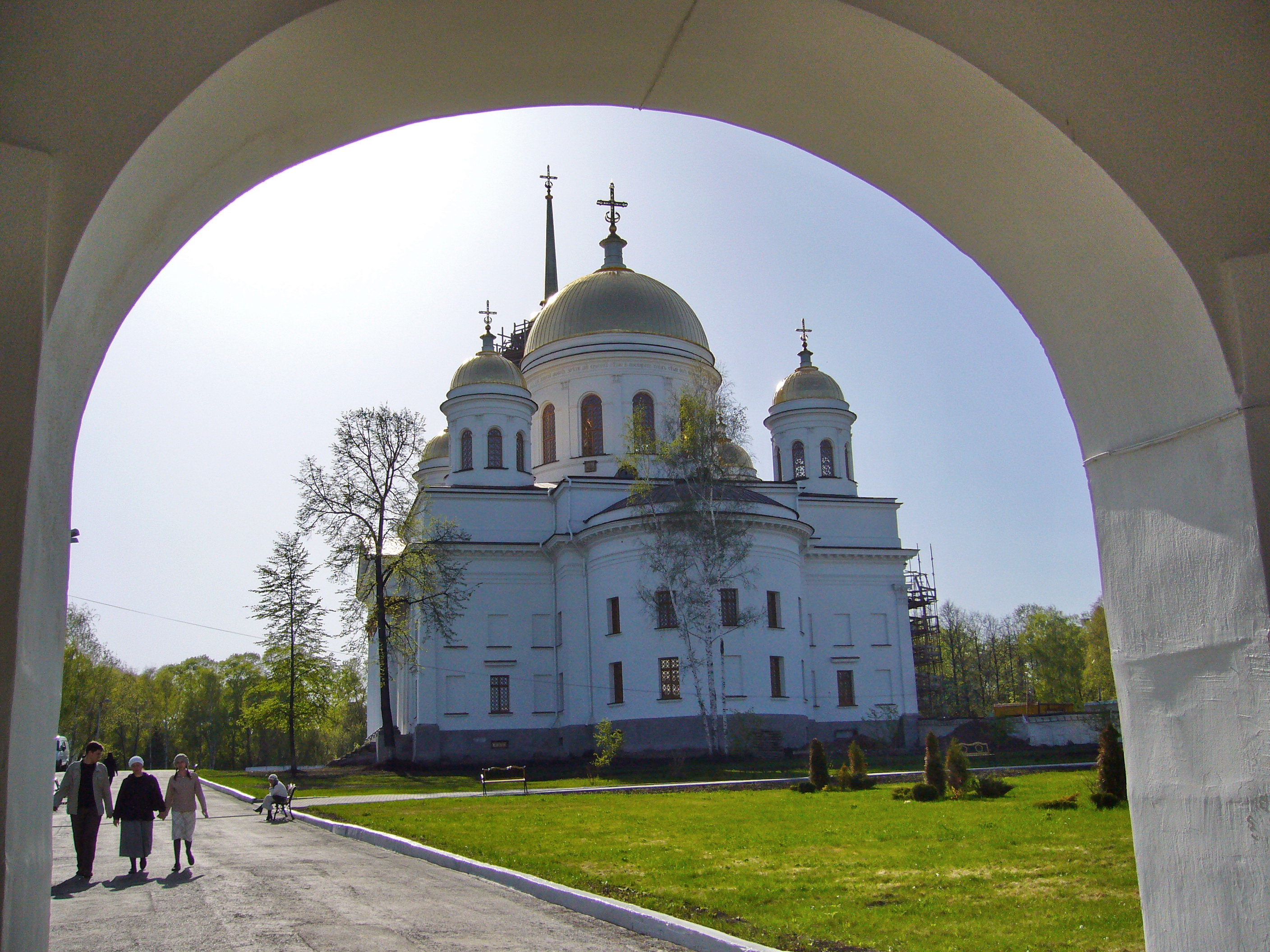 Сайт екатеринбурга женский монастырь. Зеленая роща Новотихвинский монастырь. Новотихвинский женский монастырь Екатеринбург.