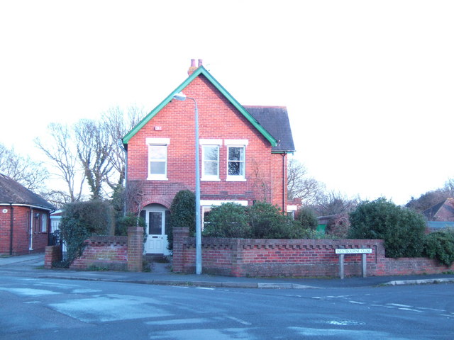 File:1920's house - geograph.org.uk - 351262.jpg