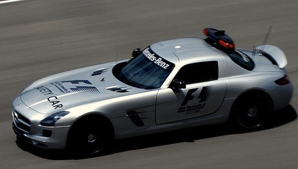 File:2010 F1 Safety Car Mercedes SLS AMG (cropped).jpg