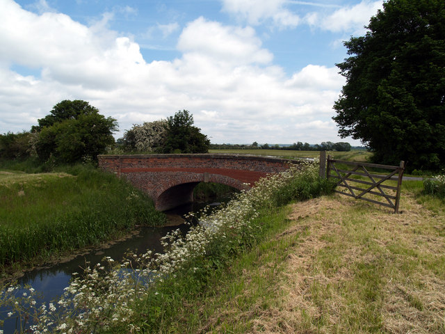 File:Bridge over Kettleby Beck - geograph.org.uk - 181435.jpg