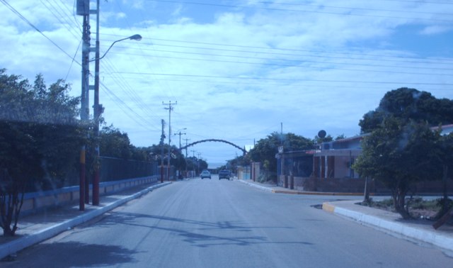 File:Calle de Boca de Pozo (Macanao). Isla de Margarita, estado Nueva Esparta. Venezuela..JPG