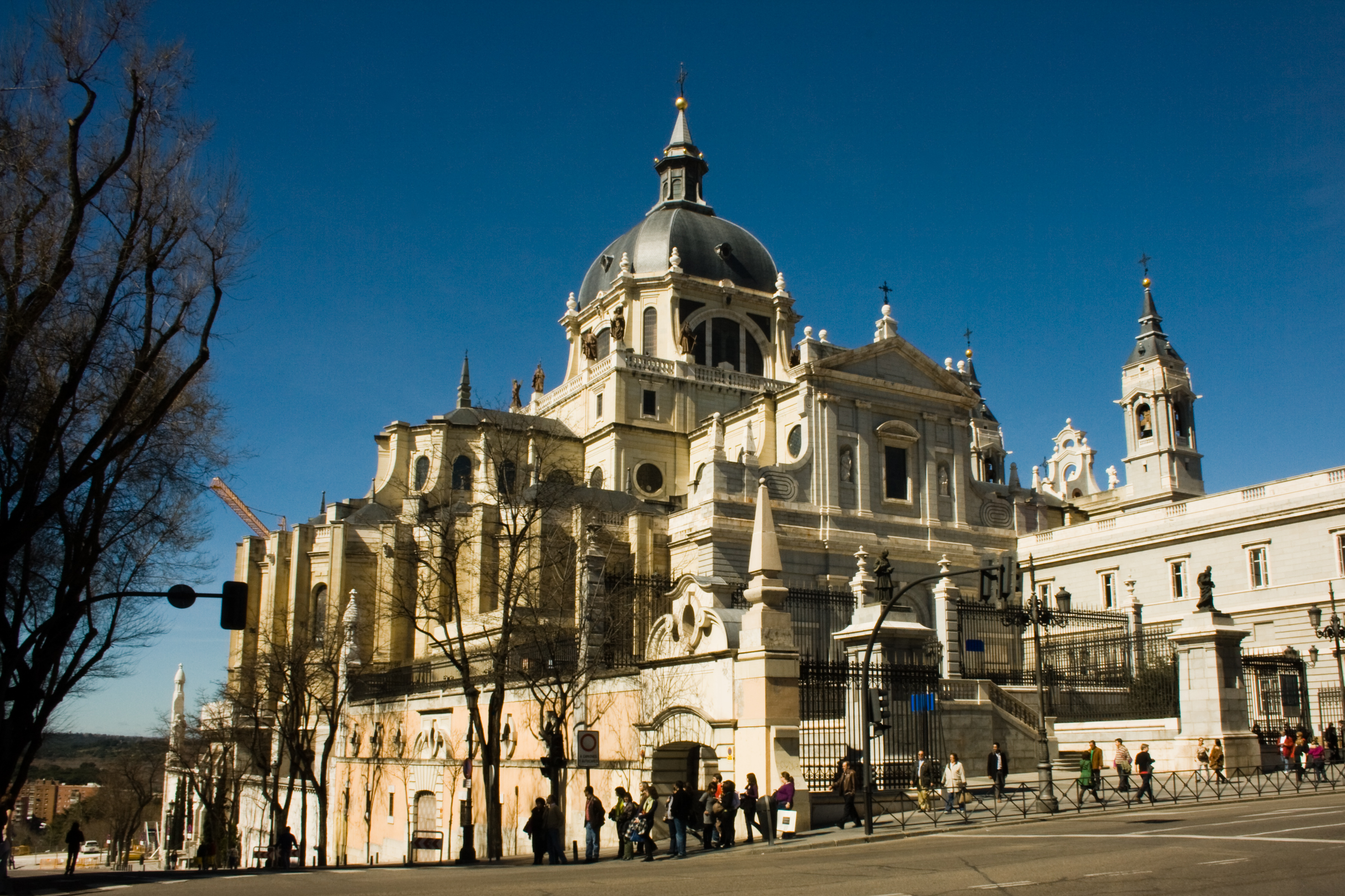 Risultati immagini per Cathedral de la Almudena