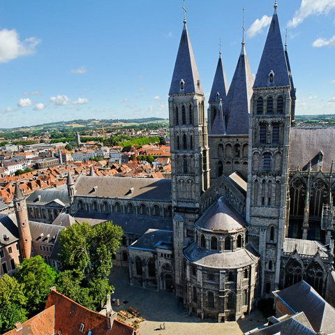 Cathédrale Notre-Dame de Tournai.jpg