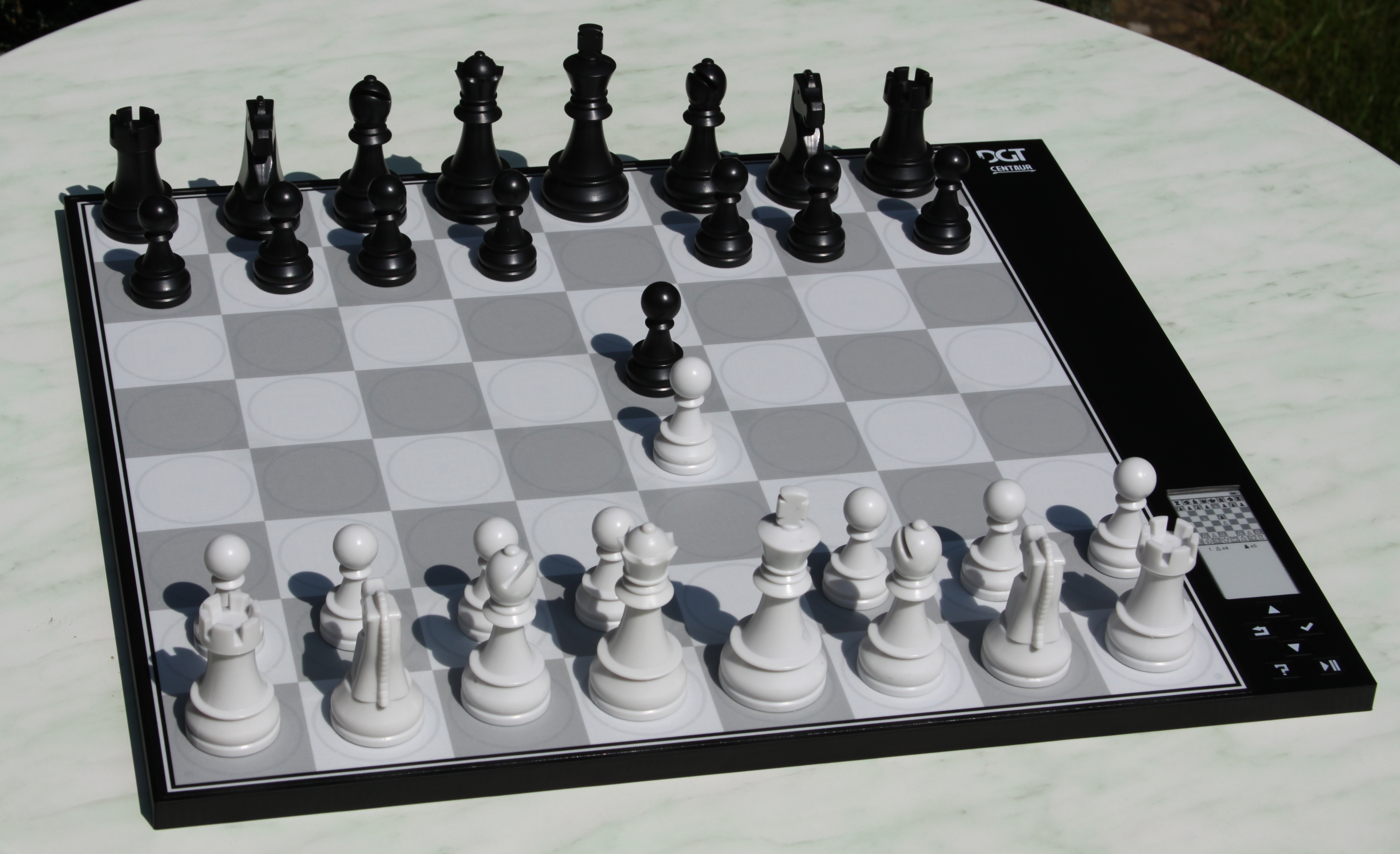 Mephisto Chess Extension: Next Best Move Analysis for Chess Websites