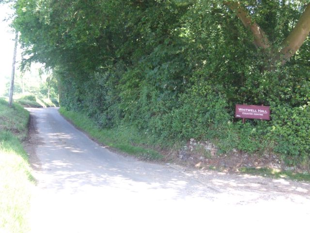 File:Entrance to Whitwell Hall - geograph.org.uk - 454554.jpg