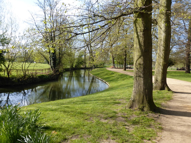 File:Footpath by the River Cherwell, Oxford - geograph.org.uk - 3937991.jpg