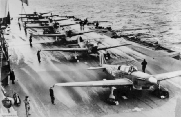 File:Fulmars 809 NAS on HMS Victorious (R38) 1942.jpg