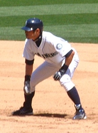 File:Ichiro on base.JPG