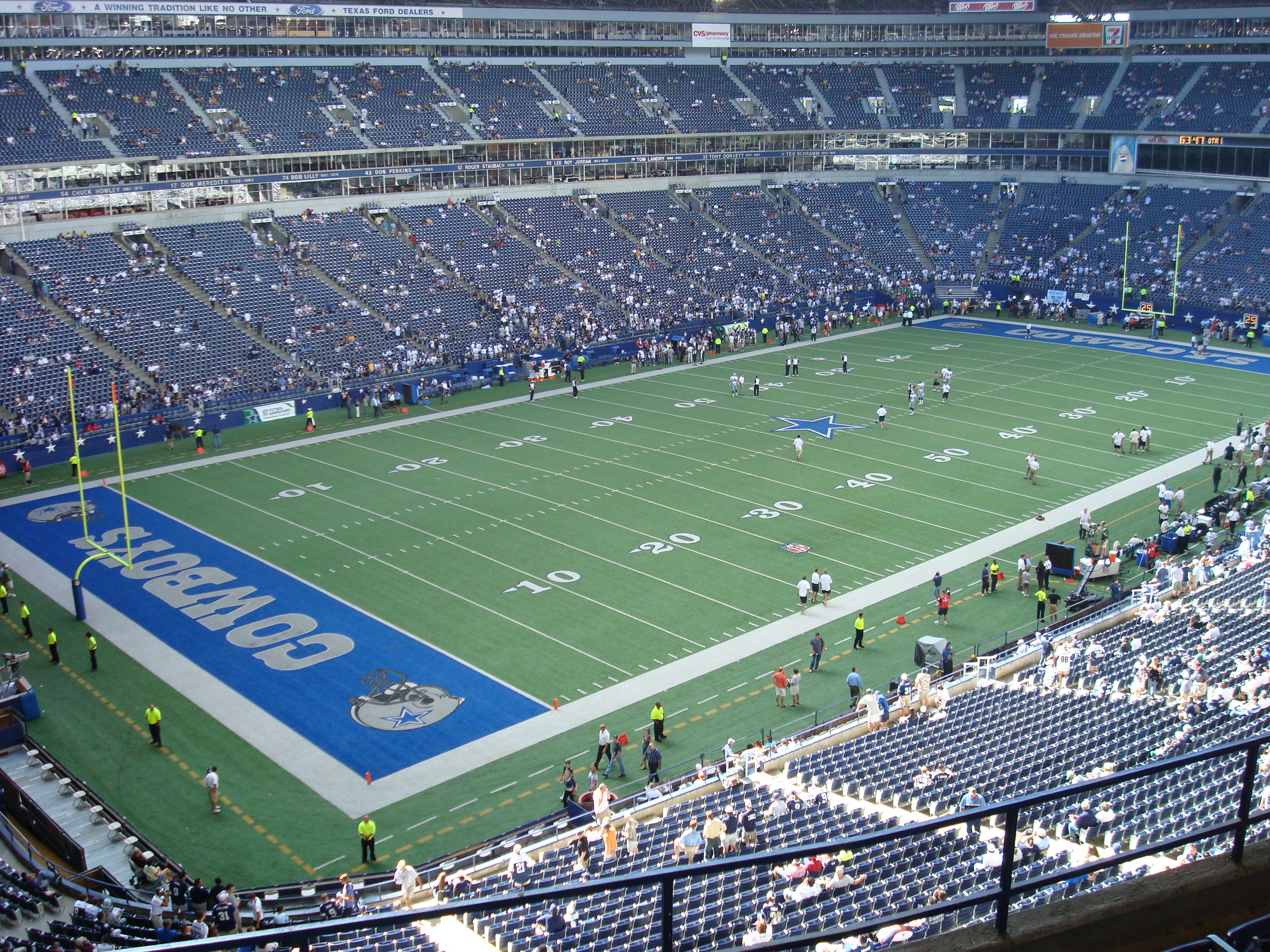 File:Houston Texans vs. Dallas Cowboys 2019 10 (Dallas entrance).jpg -  Wikimedia Commons