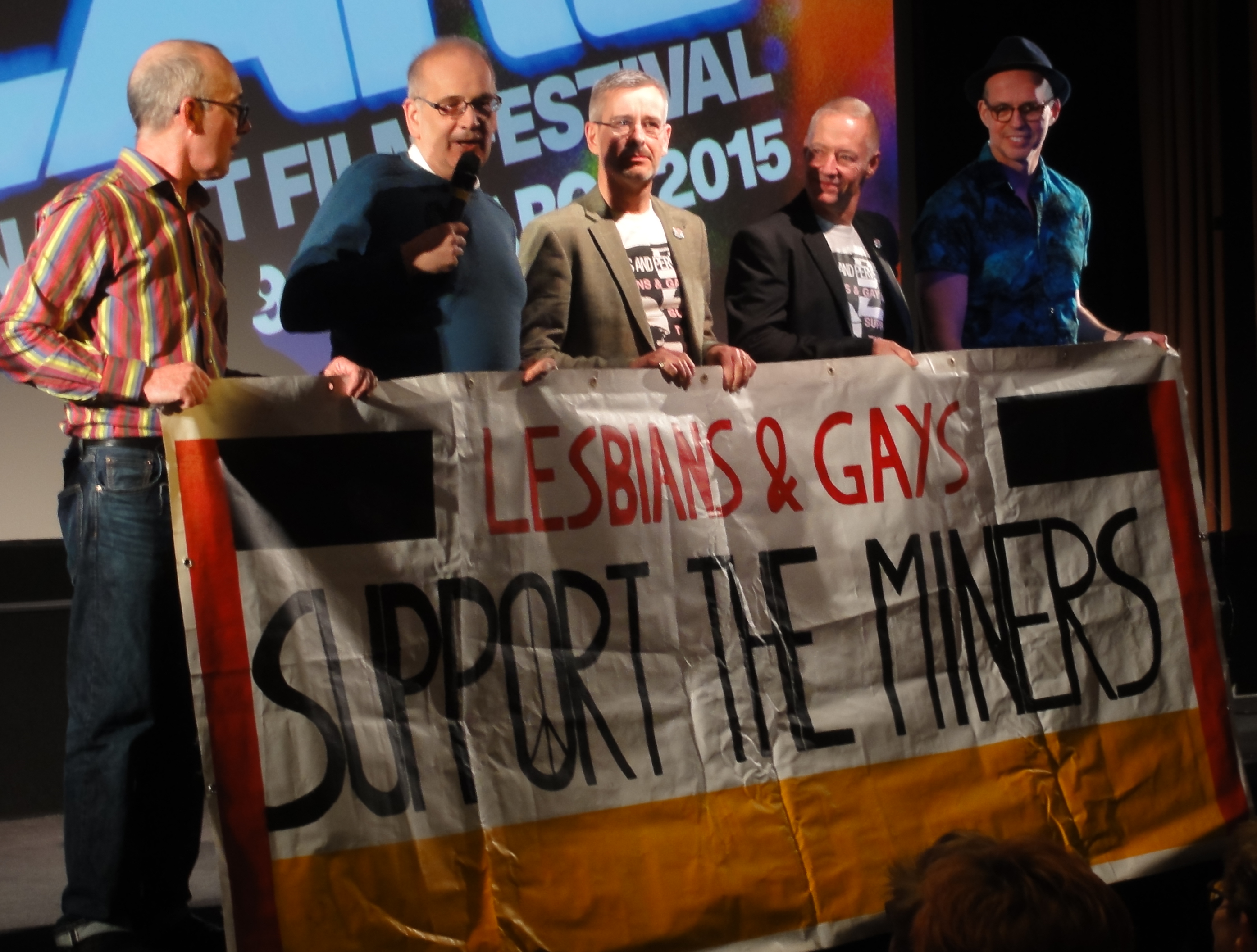 Lesbians and Gays Support the Miners — Википедия