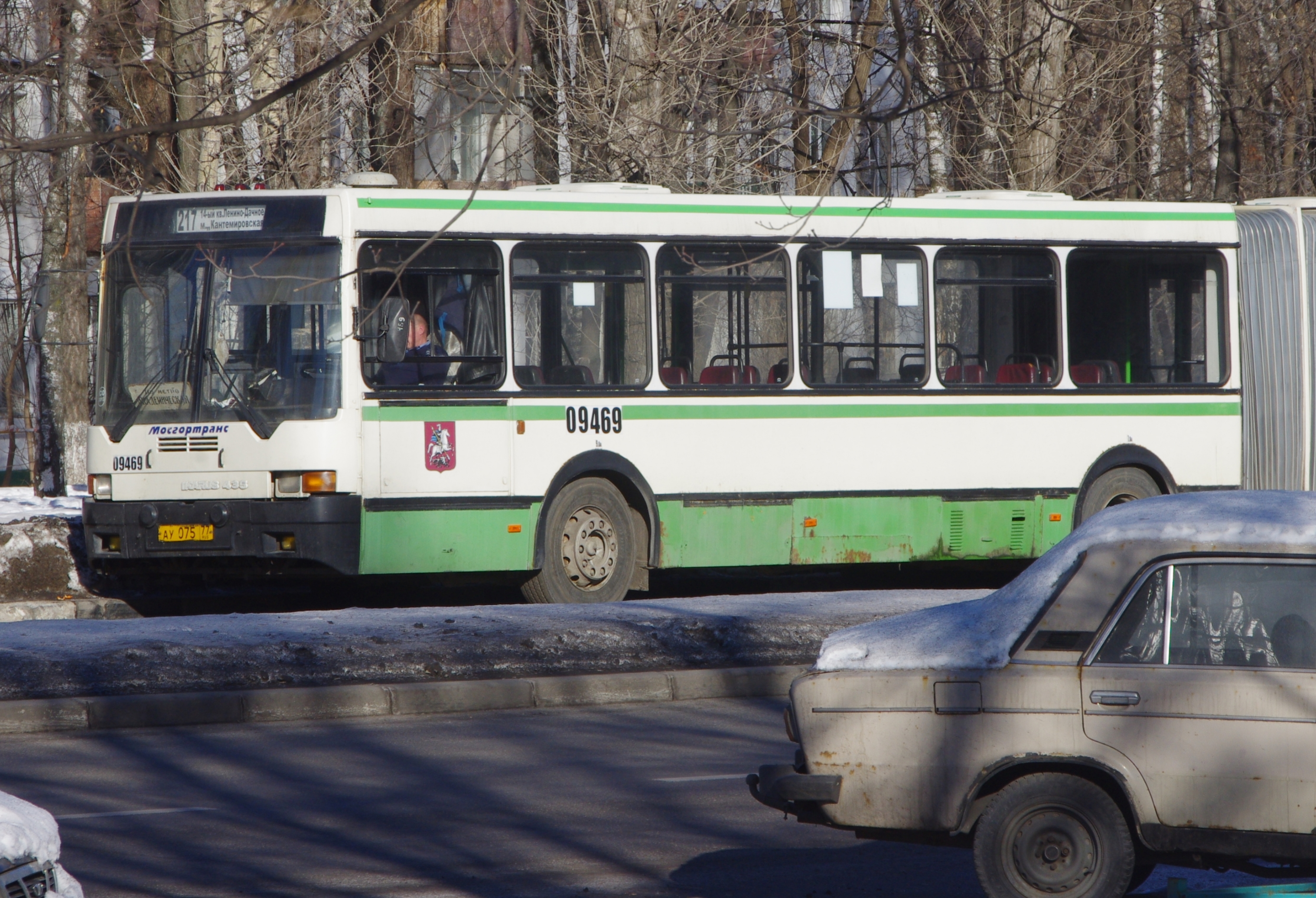 Автобус москва сосновка тамбовская область. Икарус 435 Москва. Автобус Икарус 435. Икарус 435 модель. Автобусы Москвы 1991.
