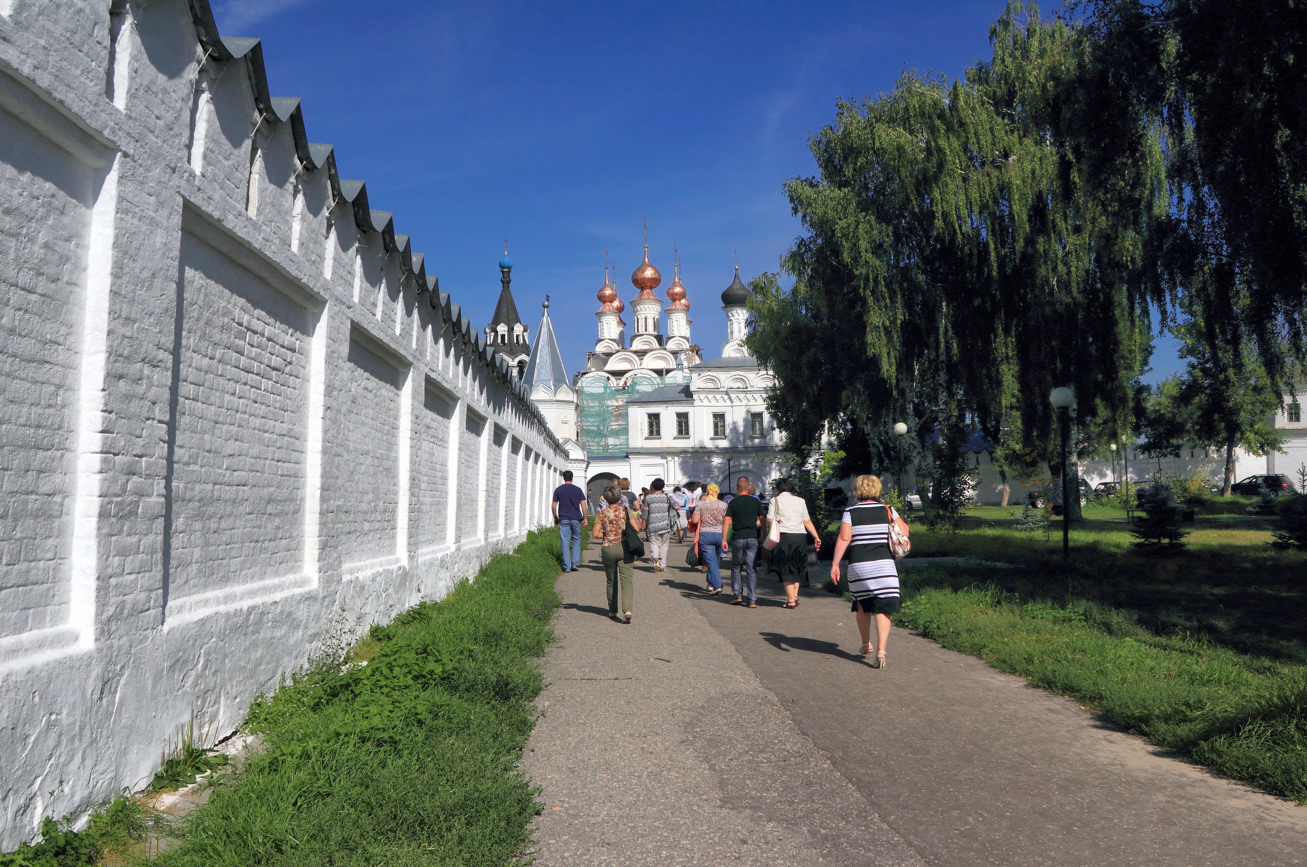 Муром завтра. Муром стена. Население Мурома. Население города Муром. Муромский монастырь учебка связи.