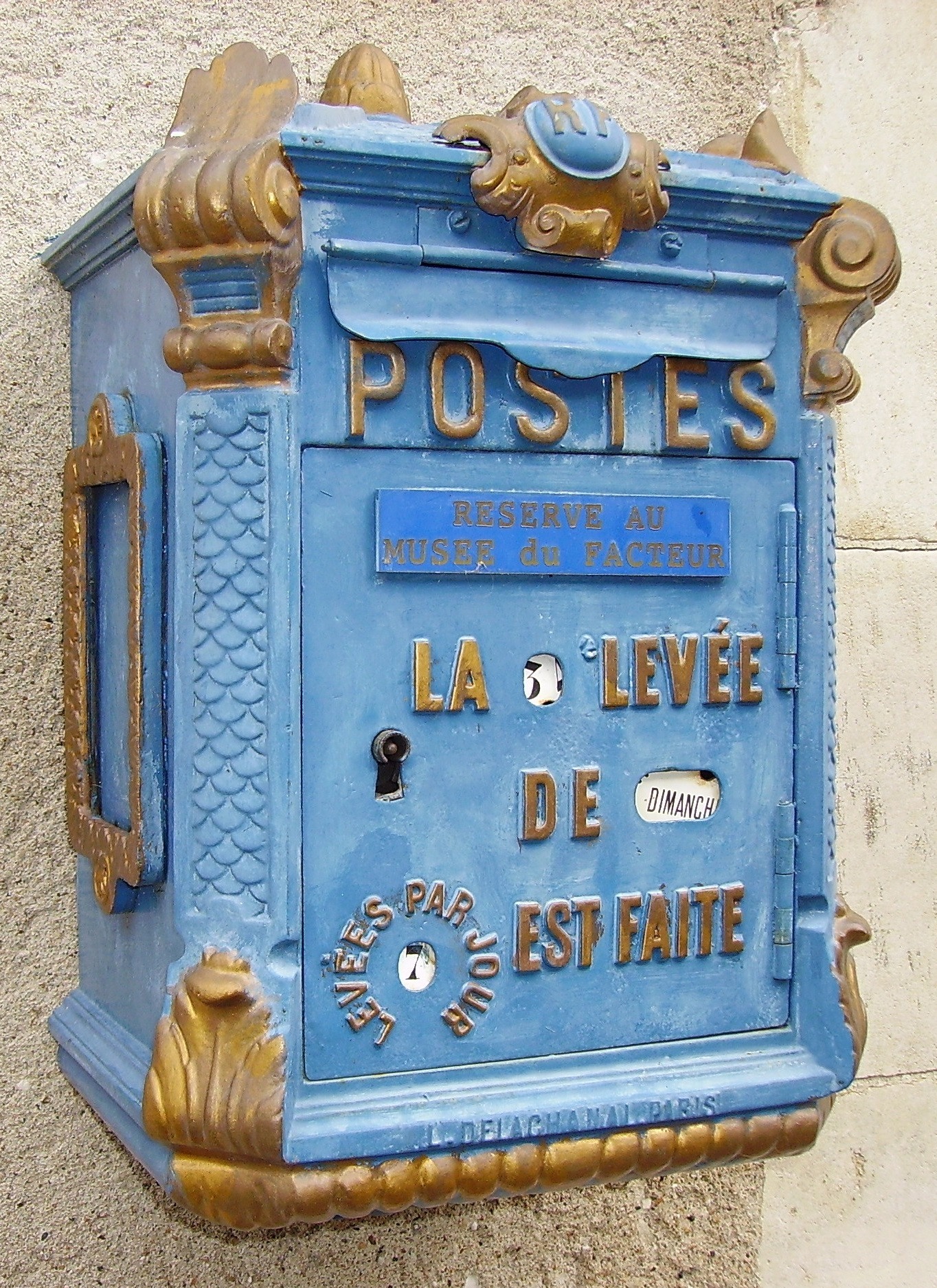 Fichier:Musée du facteur - boîte aux lettres Delachanal,  Cosne-Cours-sur-Loire.jpg — Wikipédia