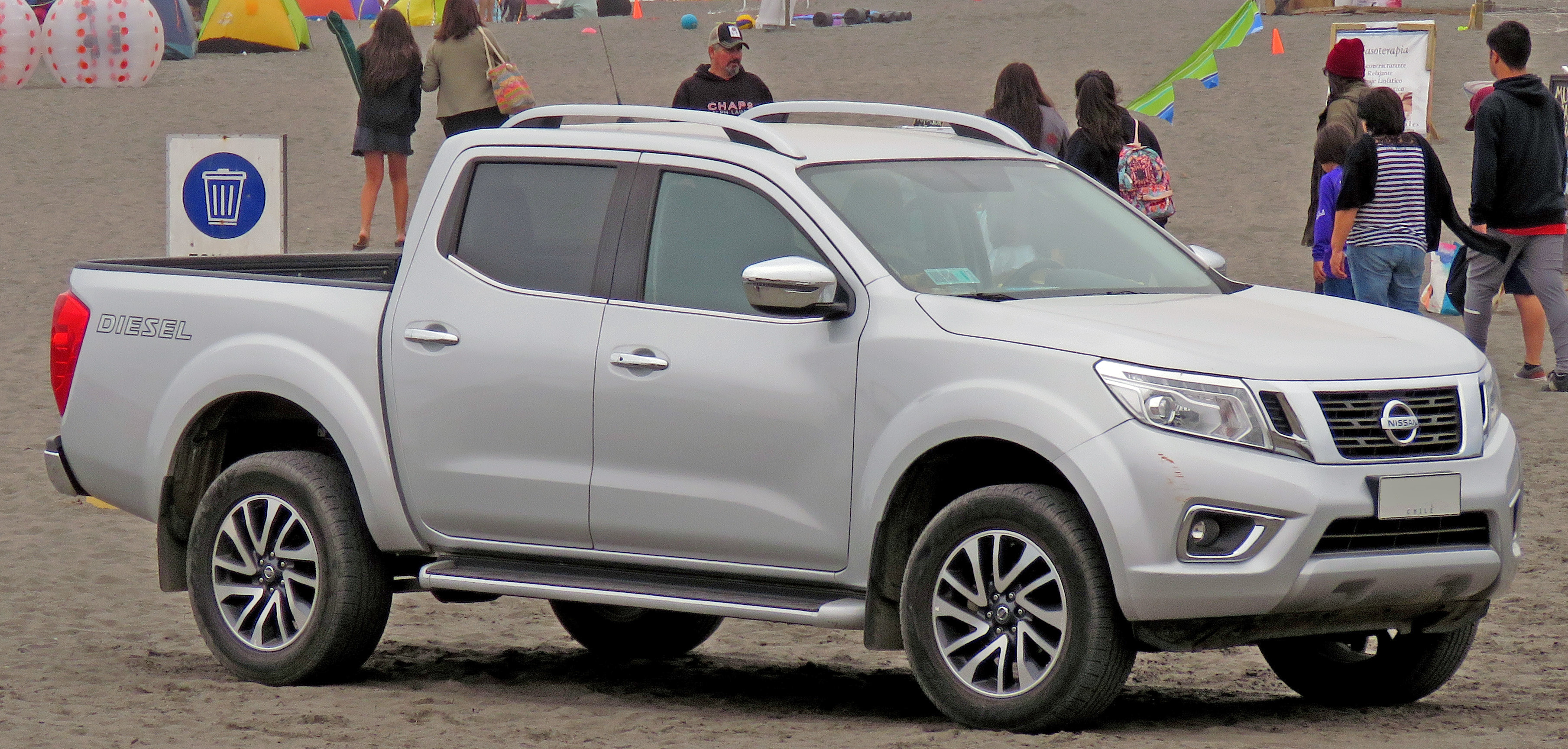 Пикап Nissan np300 Navara