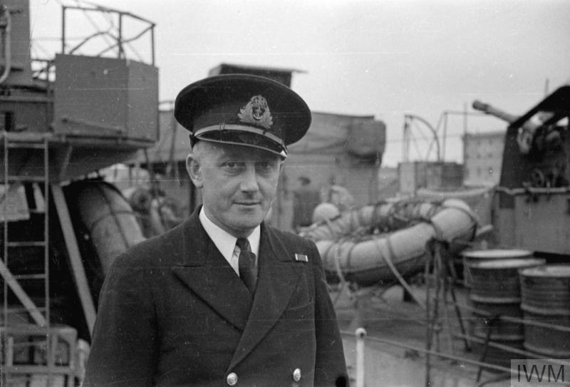 File:OFFICERS COMMANDING HM SHIPS. 2ND TO THE 12TH MARCH 1943, LIVERPOOL. A15593.jpg