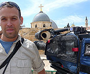 <span class="mw-page-title-main">Oren Rosenfeld</span> Israeli documentary filmmaker and photojournalist (born 1976)