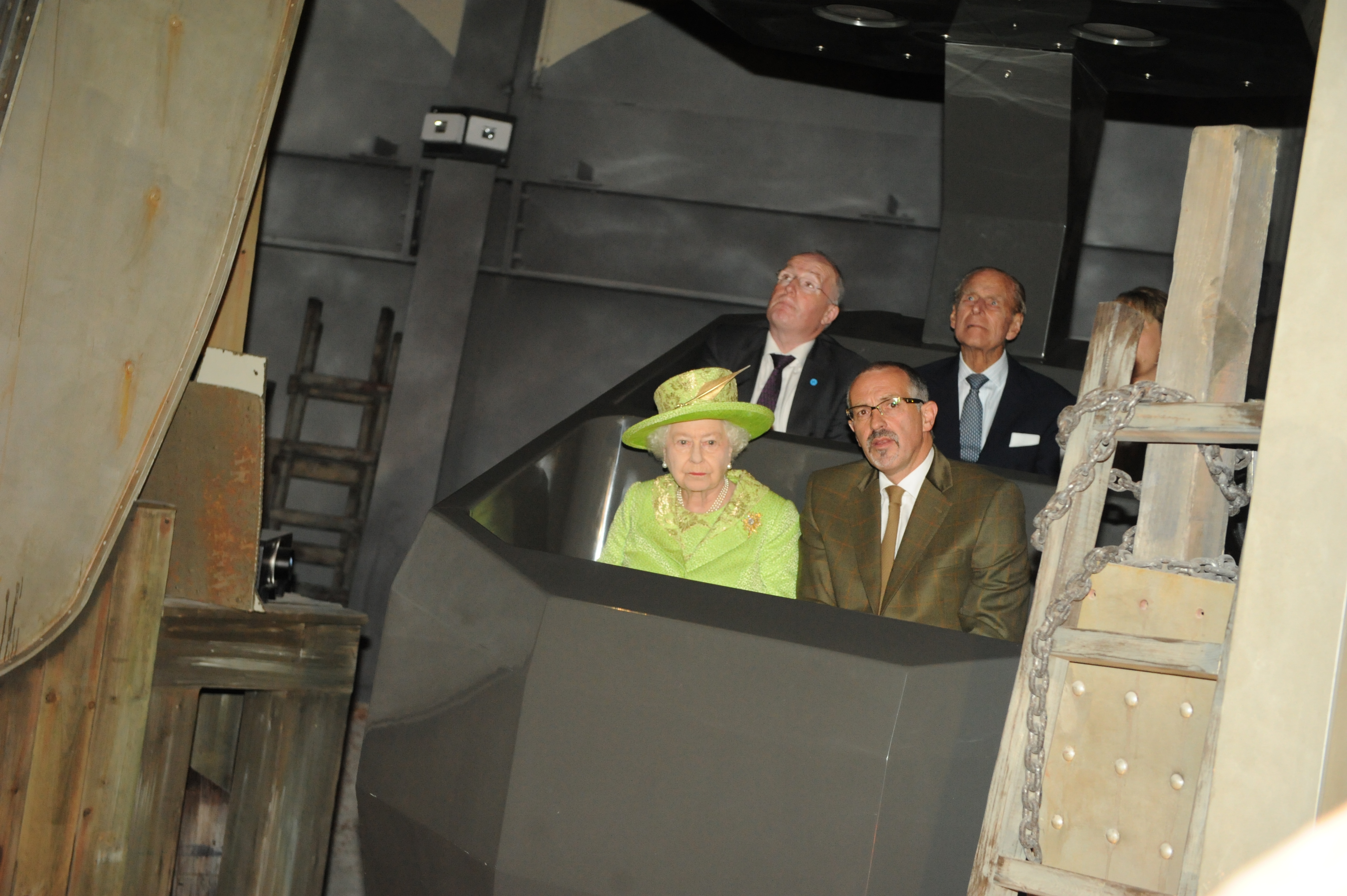 File:Queen Elizabeth II, Titanic Belfast, 2012 (28).jpg - Wikimedia Commons