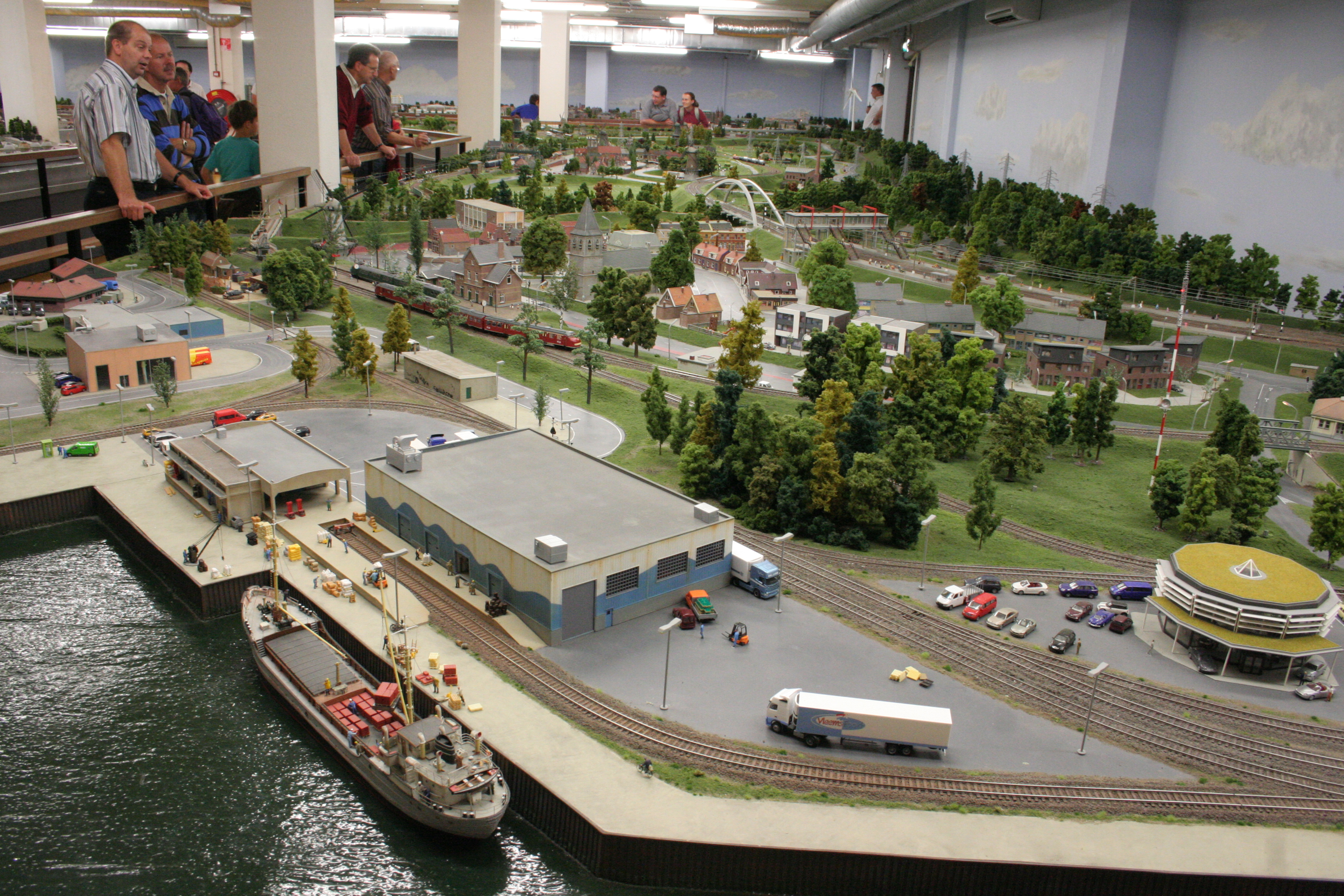 File:Railz Miniworld.jpg - Wikimedia Commons