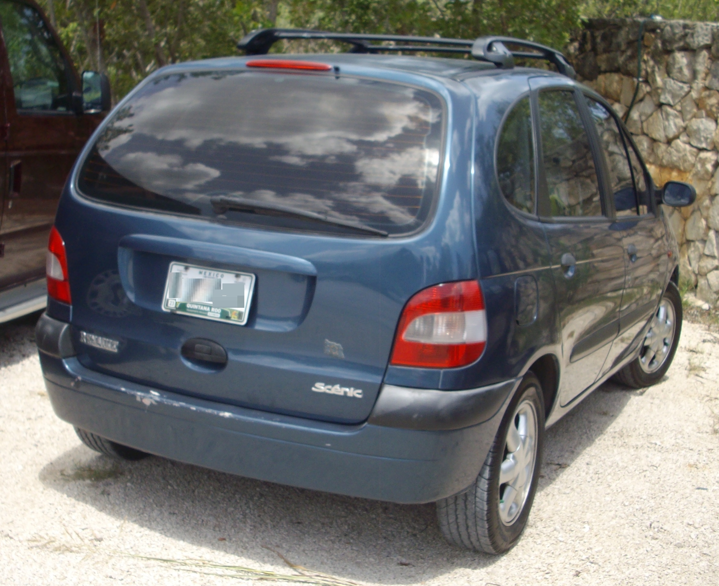 File:Renault Grand Scénic III 20090531 rear.JPG - Wikimedia Commons