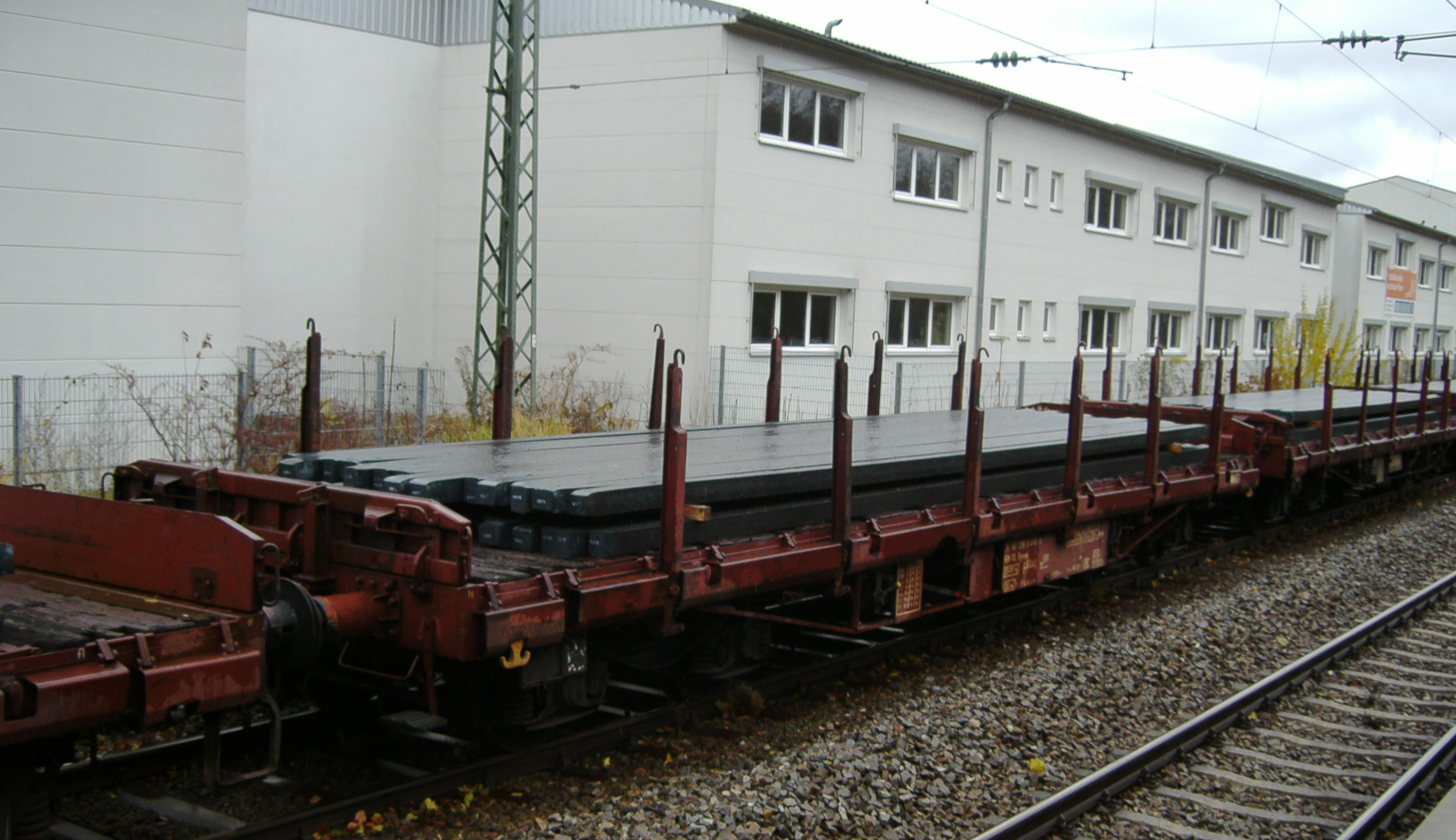 Союз железных дорог. Платформа r90. Платформа s class. UIC 590 контейнер. R платформа.