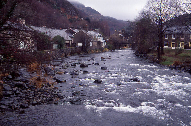 File:River Glaslyn at Beddgelert - geograph.org.uk - 705227.jpg