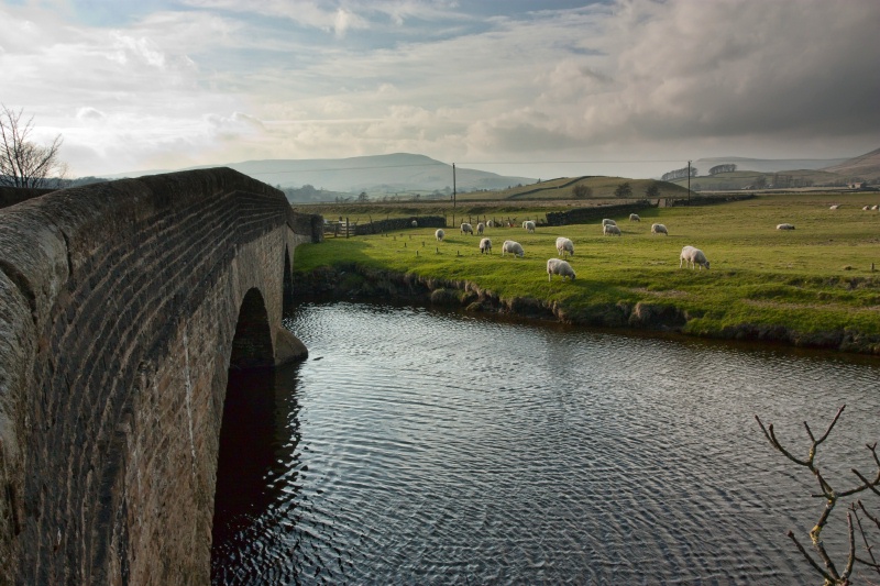 File:River Ure,Hawes,yorkshire dales - panoramio.jpg