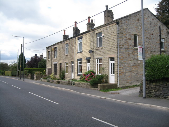 File:Road Side Terrace - geograph.org.uk - 568227.jpg