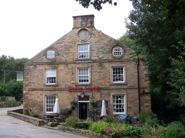 File:Robin Hood Inn, Little Matlock, Sheffield - 1 - geograph.org.uk - 971345.jpg