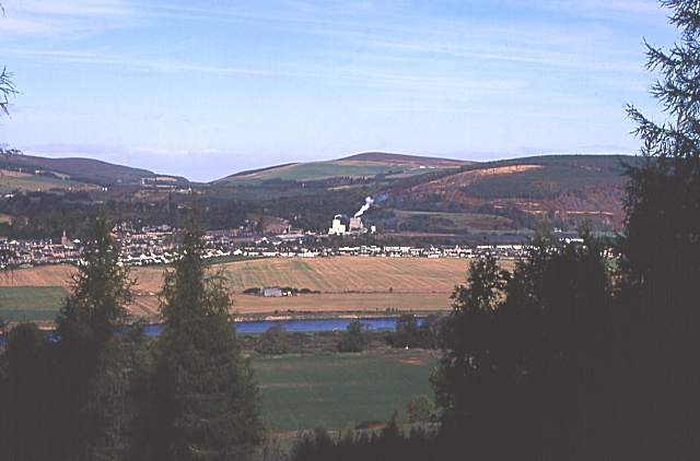 File:Rothes - geograph.org.uk - 249895.jpg