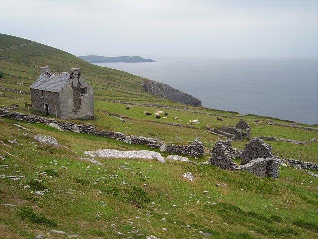 File:Tilickafinna - geograph.org.uk - 283430.jpg