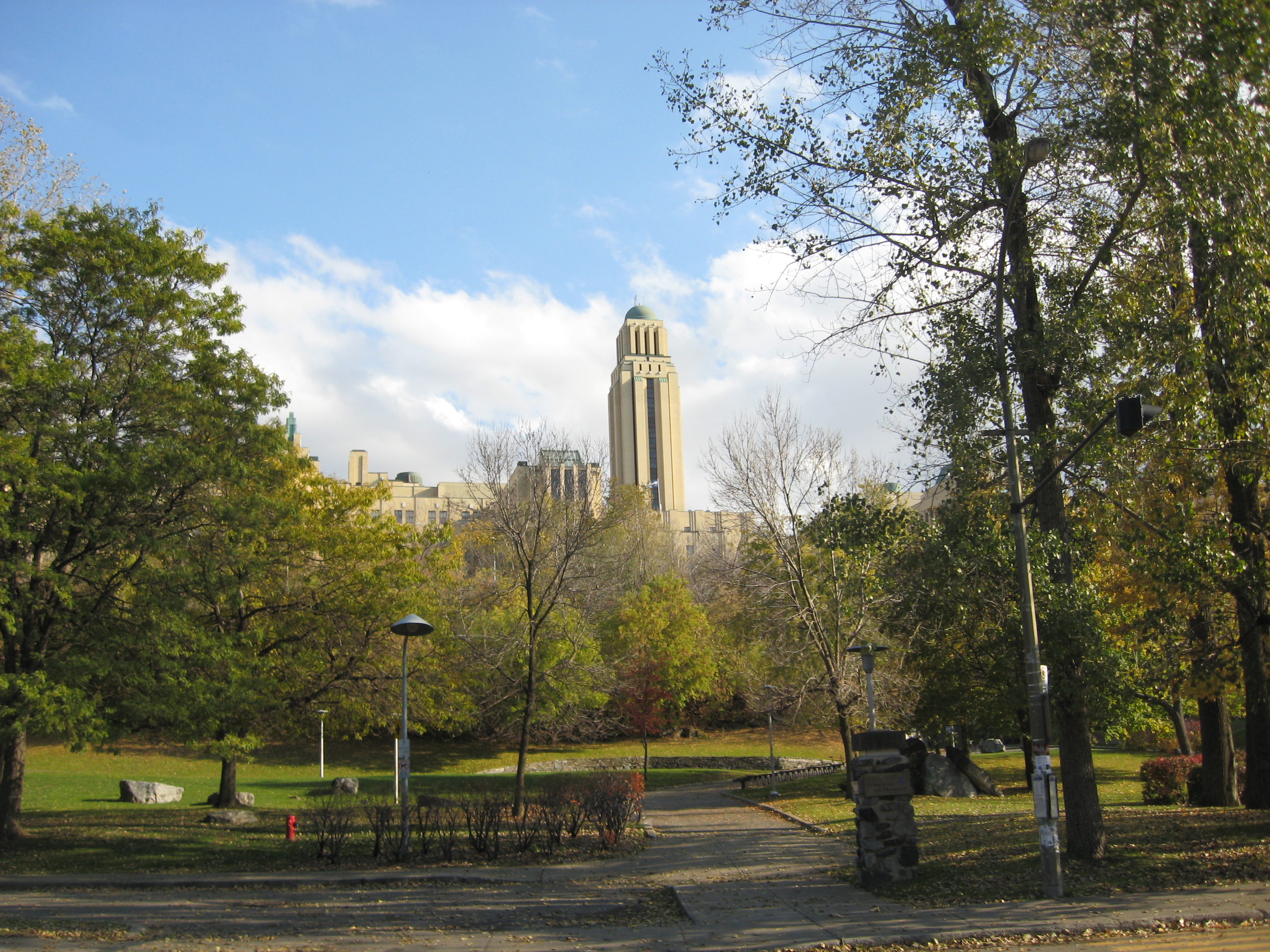 Your dream course awaits you at the Université de Montréal!