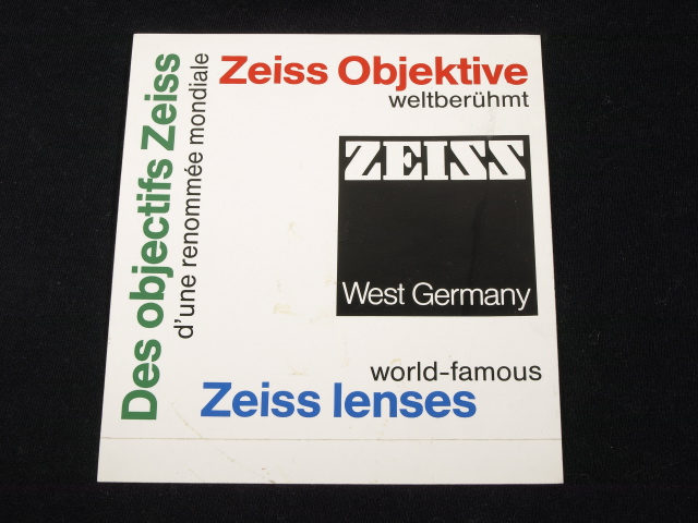 File:Zeiss Werbeaufkleber für Zeiss Objektive.jpg