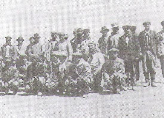 File:24-12-1921 Tres Cerros Huelguistas Detenidos.jpg