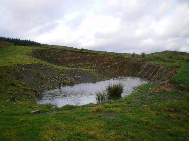 File:A glimpse of the geology of the hillside above Cwmderwen - geograph.org.uk - 1591398.jpg