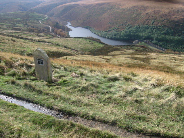 File:Blakeley Reservoir - geograph.org.uk - 1562748.jpg