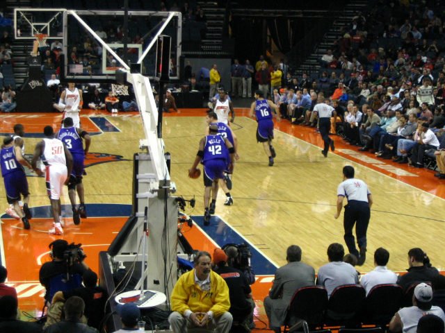 File:Bonzi-Wells-as-a-Sacramento-King.jpg