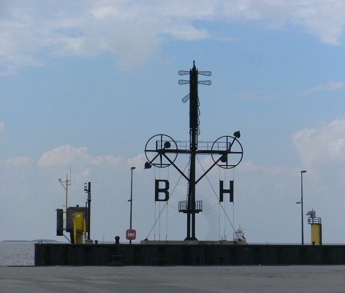 File:BremerhavenSemaphore.jpg