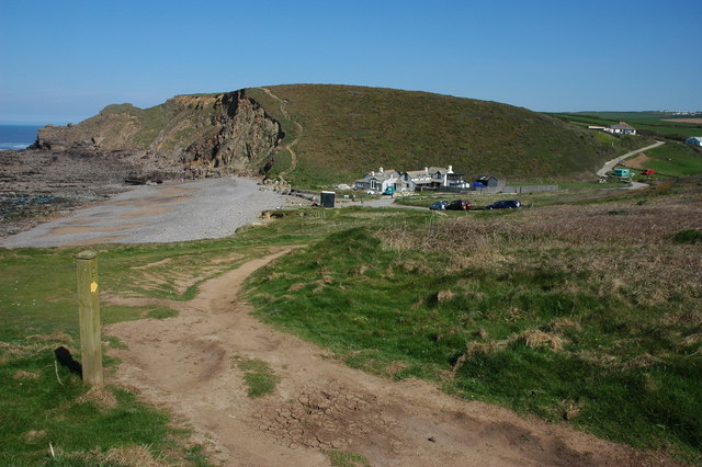 File:Cottages at Northcott Mouth - geograph.org.uk - 422477.jpg