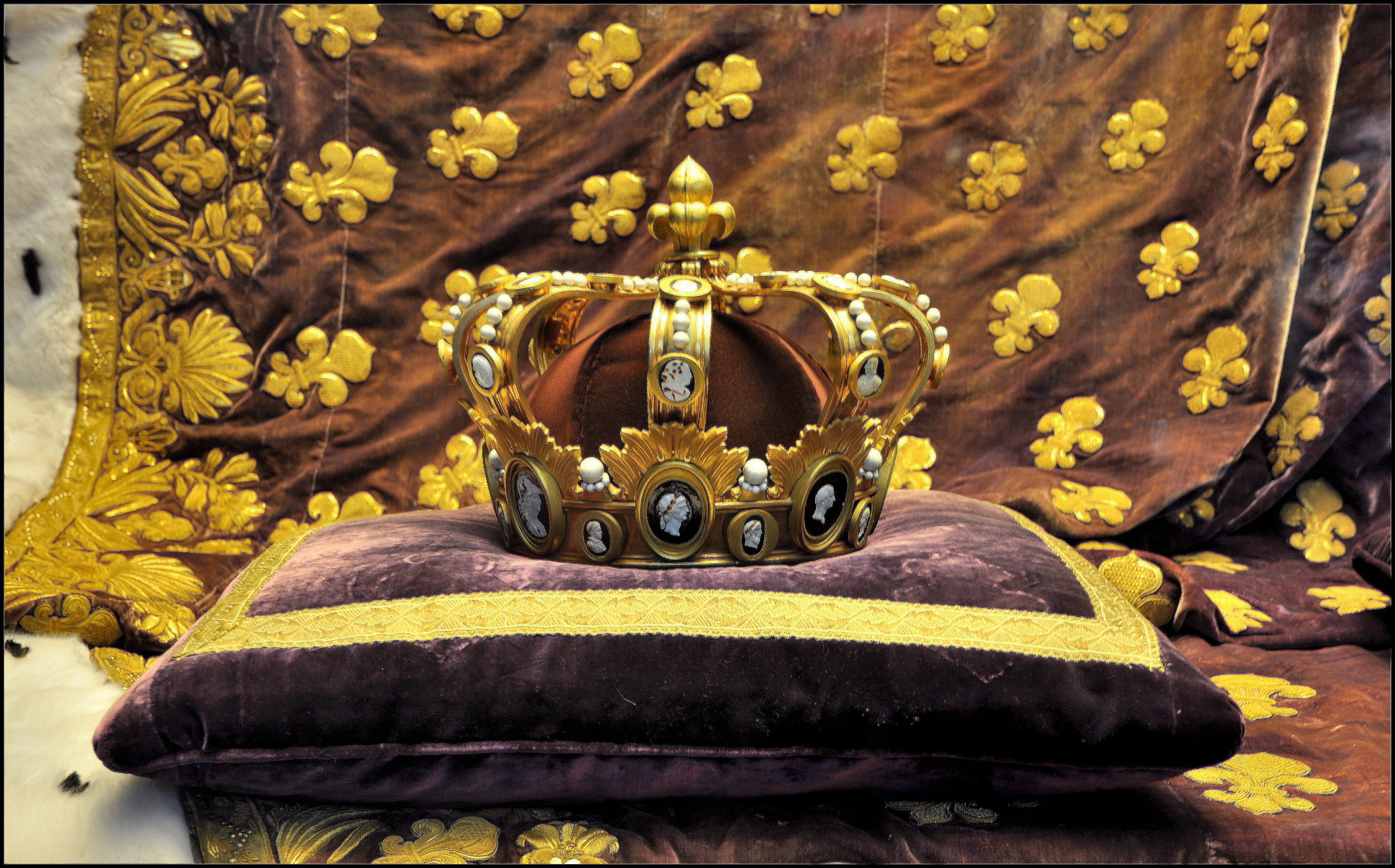 Couronne de Louis XV — Wikipédia