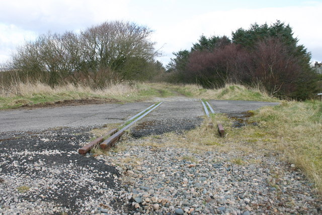 File:Dead Line - geograph.org.uk - 127979.jpg