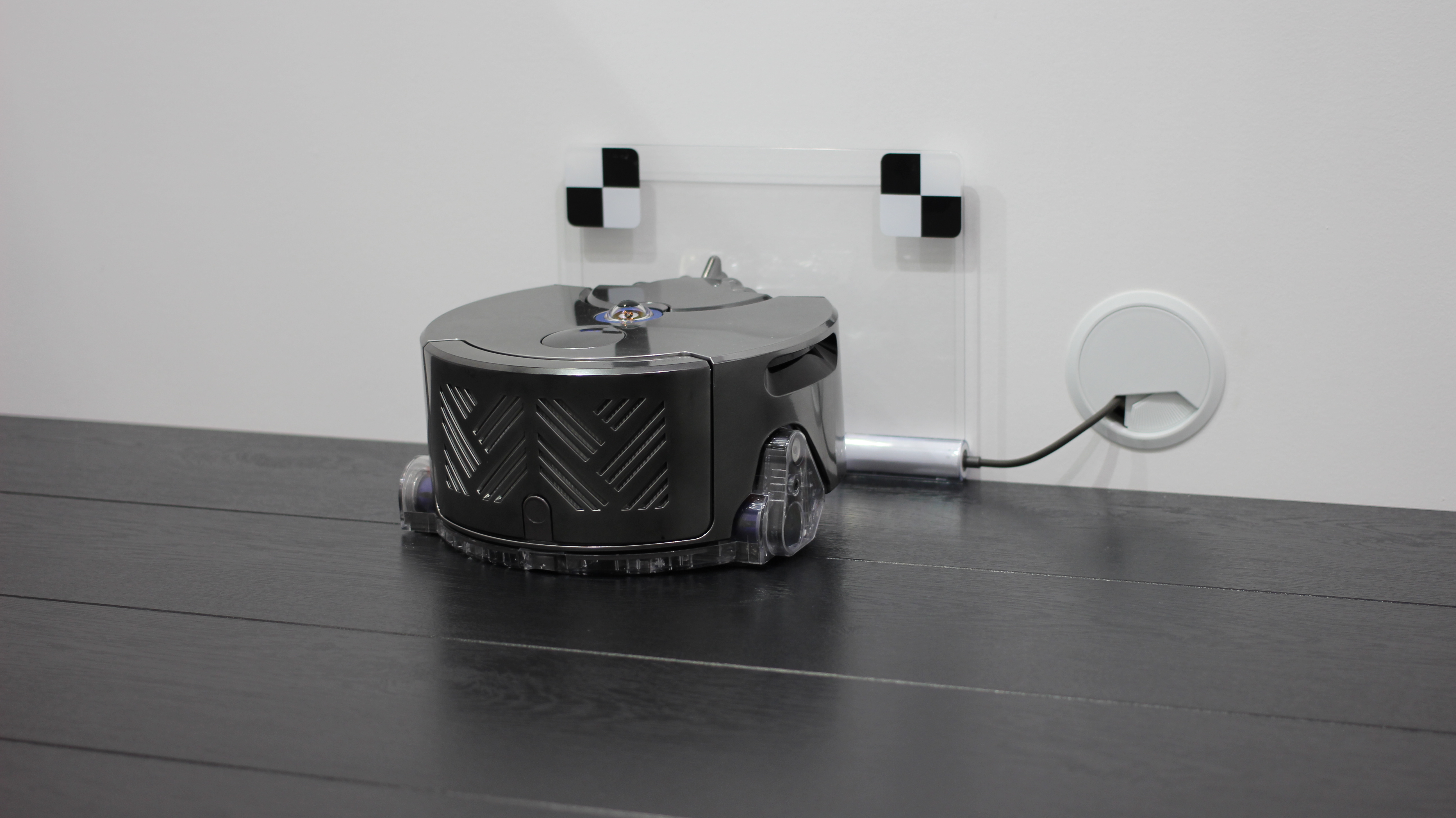 Робот-пылесос Дайсон с влажной уборкой