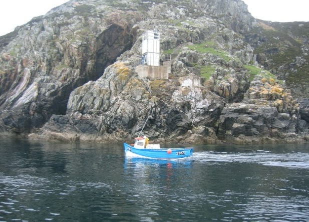 File:Gob na Milaid Light - geograph.org.uk - 799804.jpg