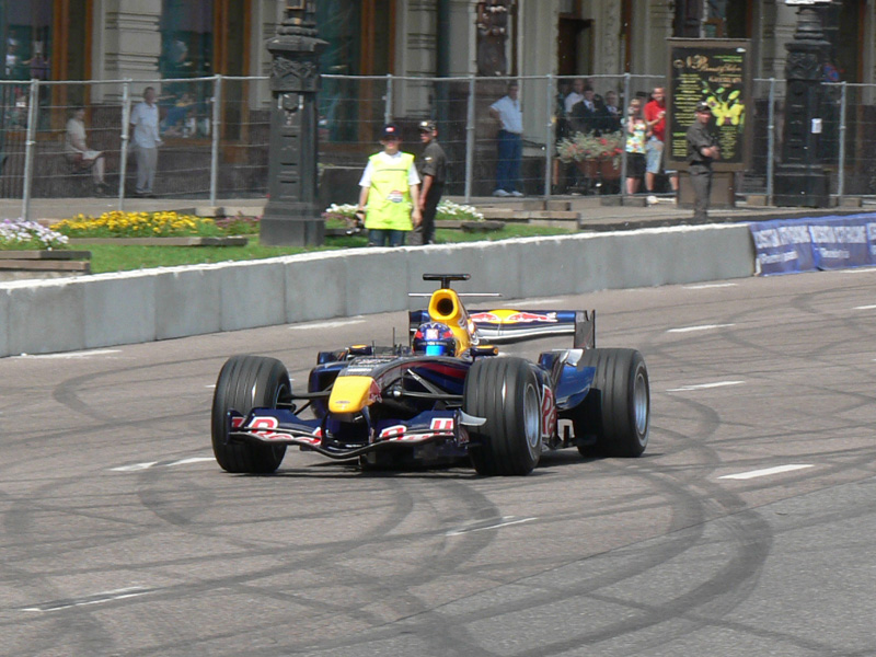 File:Mikhail Aleshin RedBullRB2.jpg